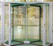 廣州自動門與旋轉門 科技、美觀與安全的現代通道解決方案